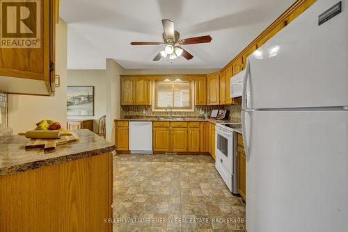 20 First Avenue, Prince Edward County (Wellington), ON - Indoor Photo Showing Kitchen