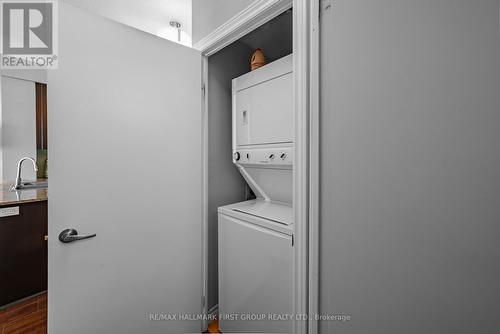 808 - 1328 Birchmount Road, Toronto, ON - Indoor Photo Showing Laundry Room