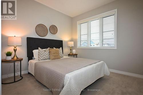 21 Kilmarnock Crescent, Whitby, ON - Indoor Photo Showing Bedroom