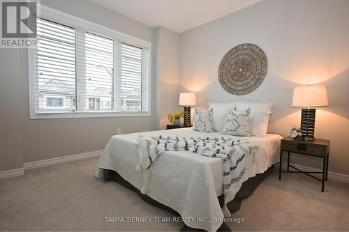 21 Kilmarnock Crescent, Whitby, ON - Indoor Photo Showing Bedroom