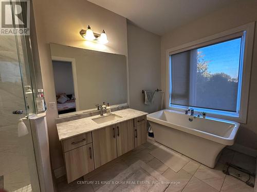 65 Harold Lawrie Lane, Markham, ON - Indoor Photo Showing Bathroom