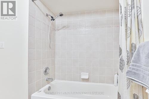 208 Penndutch Circle, Whitchurch-Stouffville, ON - Indoor Photo Showing Bathroom