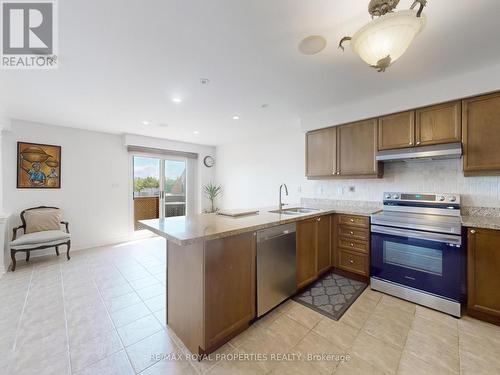 78A Kerfoot Crescent, Georgina, ON - Indoor Photo Showing Kitchen