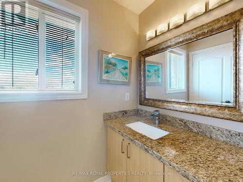 78A Kerfoot Crescent, Georgina, ON - Indoor Photo Showing Bathroom