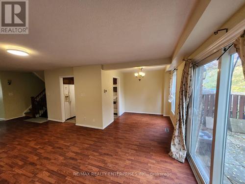 3583 Autumnleaf Crescent, Mississauga, ON - Indoor Photo Showing Other Room