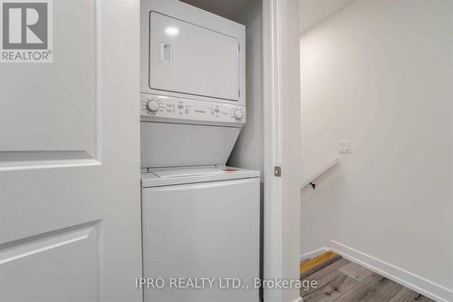 341 - 3062 Sixth Line, Oakville, ON - Indoor Photo Showing Laundry Room