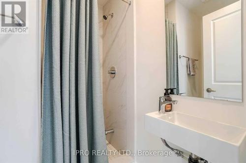 341 - 3062 Sixth Line, Oakville, ON - Indoor Photo Showing Bathroom