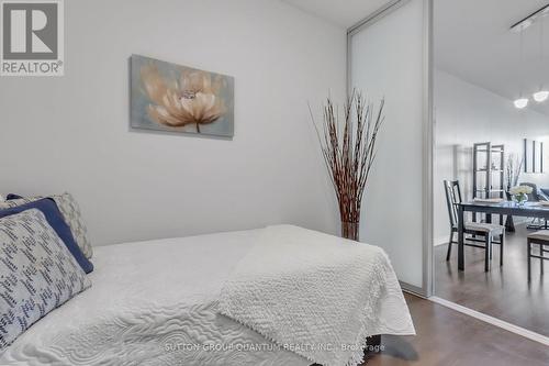 2106 - 88 Park Lawn Road, Toronto, ON - Indoor Photo Showing Bedroom