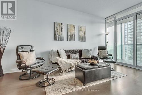 2106 - 88 Park Lawn Road, Toronto, ON - Indoor Photo Showing Living Room