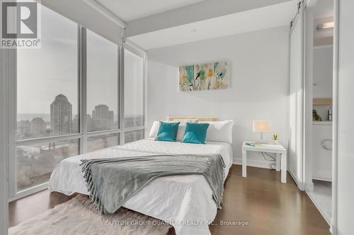 2106 - 88 Park Lawn Road, Toronto, ON - Indoor Photo Showing Bedroom