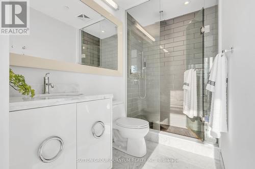 2106 - 88 Park Lawn Road, Toronto, ON - Indoor Photo Showing Bathroom