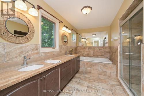 95 Credit Road, Caledon, ON - Indoor Photo Showing Bathroom