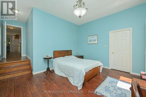 95 Credit Road, Caledon, ON - Indoor Photo Showing Bedroom