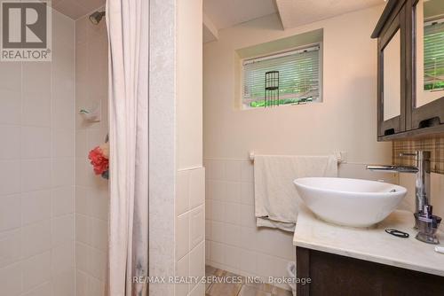 95 Credit Road, Caledon, ON - Indoor Photo Showing Bathroom