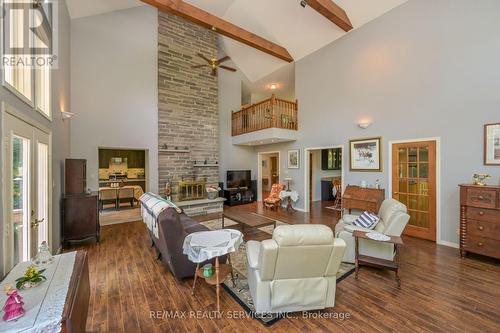 95 Credit Road, Caledon, ON - Indoor Photo Showing Living Room With Fireplace