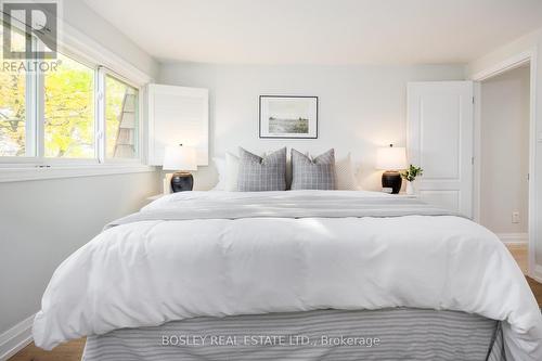 104 Dutch Myrtle Way, Toronto, ON - Indoor Photo Showing Bedroom