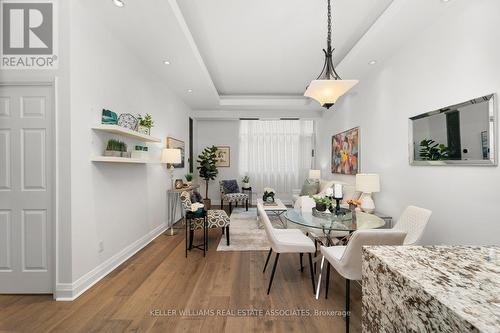 203 - 8 Wellesley Street E, Toronto, ON - Indoor Photo Showing Dining Room