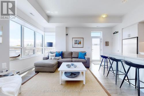 144 - 331 Broward Way, Innisfil, ON - Indoor Photo Showing Living Room