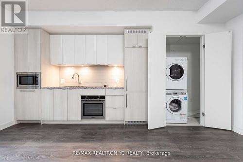 625 - 115 Blue Jays Way, Toronto, ON - Indoor Photo Showing Laundry Room