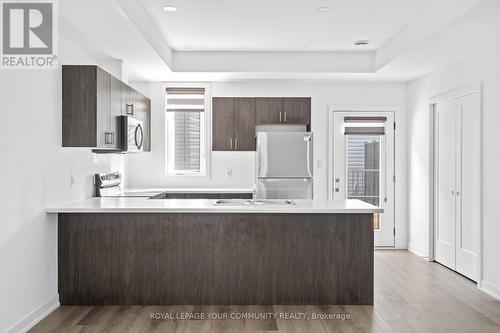 222 - 781 Clare Avenue, Welland, ON - Indoor Photo Showing Kitchen