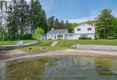 146 Twin Oaks Lane, Leeds & The Thousand Islands, ON - Outdoor With Body Of Water