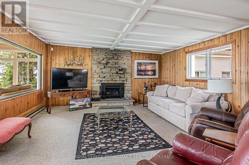 146 Twin Oaks Lane, Leeds & The Thousand Islands, ON - Indoor Photo Showing Living Room With Fireplace