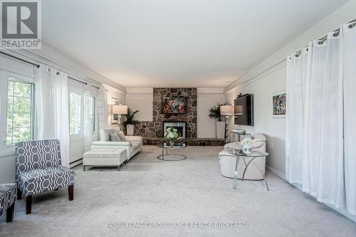 548 Lorna Lane, Greater Napanee, ON - Indoor Photo Showing Living Room