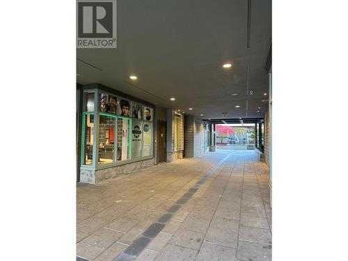 101 6388 Bay Street, West Vancouver, BC 