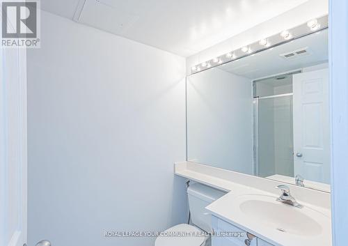 2101 - 28 Harrison Garden Boulevard, Toronto, ON - Indoor Photo Showing Bathroom