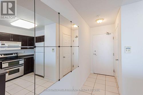 2101 - 28 Harrison Garden Boulevard, Toronto, ON - Indoor Photo Showing Kitchen