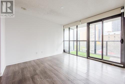 505 - 110 Charles Street E, Toronto, ON - Indoor Photo Showing Other Room