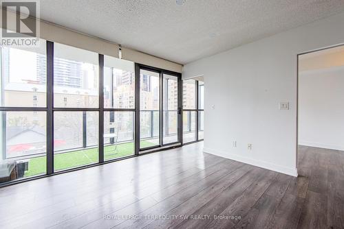 505 - 110 Charles Street E, Toronto, ON - Indoor Photo Showing Other Room