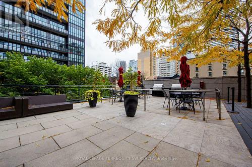 505 - 110 Charles Street E, Toronto, ON - Outdoor