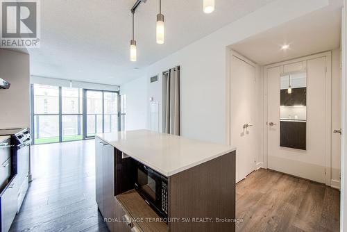 505 - 110 Charles Street E, Toronto, ON - Indoor Photo Showing Kitchen