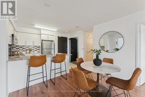 310 - 75 King William Crescent, Richmond Hill, ON - Indoor Photo Showing Dining Room