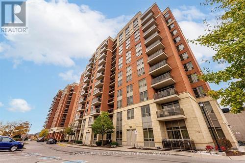 310 - 75 King William Crescent, Richmond Hill, ON - Outdoor With Facade