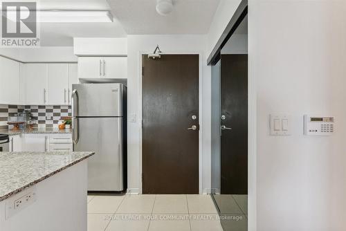 310 - 75 King William Crescent, Richmond Hill, ON - Indoor Photo Showing Kitchen