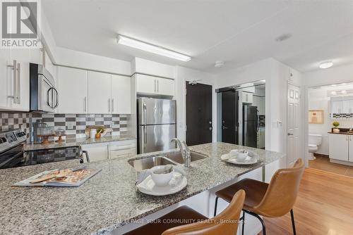 310 - 75 King William Crescent, Richmond Hill, ON - Indoor Photo Showing Kitchen With Stainless Steel Kitchen With Double Sink With Upgraded Kitchen