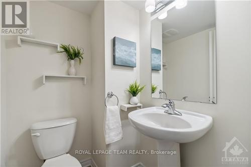 648A Chapman Mills Drive, Ottawa, ON - Indoor Photo Showing Bathroom