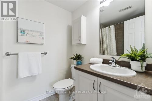 648A Chapman Mills Drive, Ottawa, ON - Indoor Photo Showing Bathroom