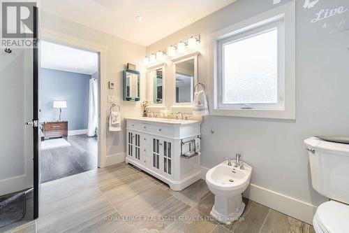 3594 Gallager Drive, Mississauga, ON - Indoor Photo Showing Bathroom