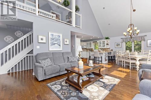 49 Mintens Lane E, Georgian Bay, ON - Indoor Photo Showing Living Room