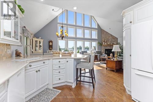 49 Mintens Lane E, Georgian Bay, ON - Indoor Photo Showing Kitchen