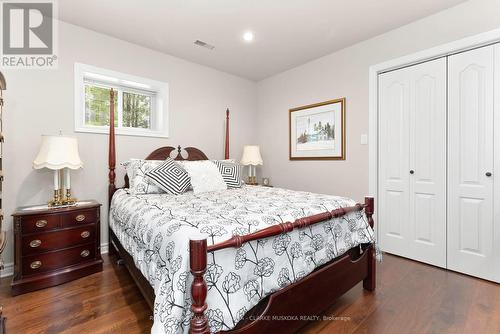 49 Mintens Lane E, Georgian Bay, ON - Indoor Photo Showing Bedroom