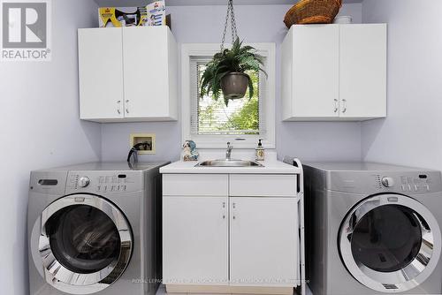 49 Mintens Lane E, Georgian Bay, ON - Indoor Photo Showing Laundry Room