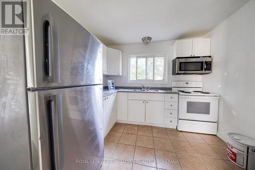 25 - 901 Oakview Avenue, Kingston (South Of Taylor-Kidd Blvd), ON - Indoor Photo Showing Kitchen With Double Sink