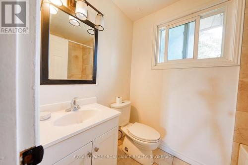 25 - 901 Oakview Avenue, Kingston (South Of Taylor-Kidd Blvd), ON - Indoor Photo Showing Bathroom