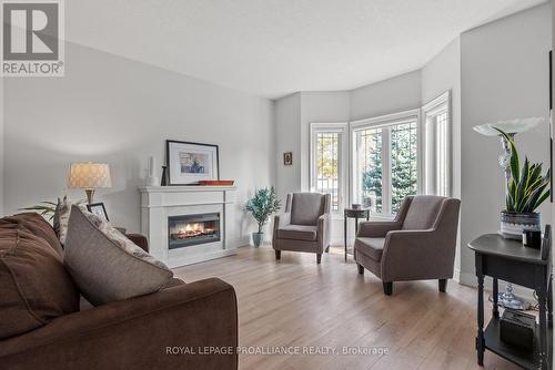 449 Foote Crescent, Cobourg, ON - Indoor Photo Showing Living Room With Fireplace