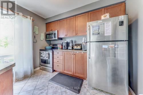 1675 Canadore Crescent, Oshawa, ON - Indoor Photo Showing Kitchen