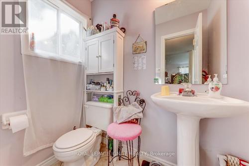 1675 Canadore Crescent, Oshawa, ON - Indoor Photo Showing Bathroom